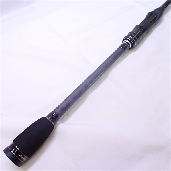 ソルティステージ黒鯛ＳＴＫＳ－８３２ＭＬ－ＫＲ